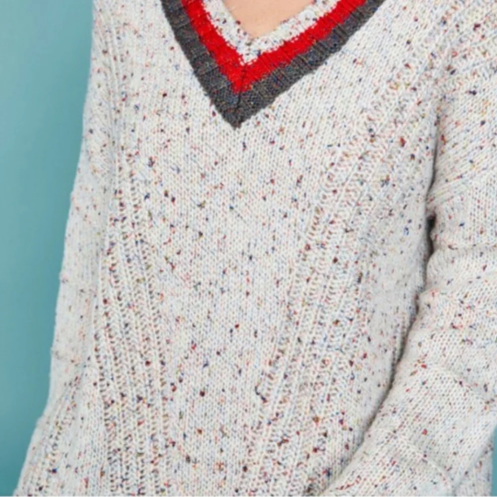 ๐ New oversized boutique confetti Ivory V neck sweater - Picture 3 of 17